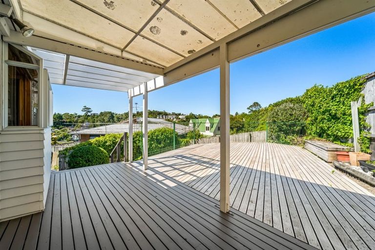 Photo of property in 10 Helvetia Drive, Browns Bay, Auckland, 0630