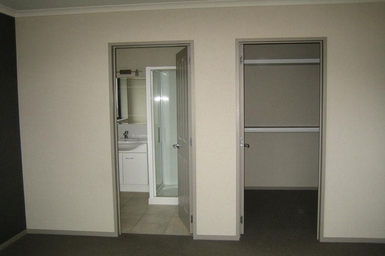 Photo of property in 25 Grabella Place, Papamoa Beach, Papamoa, 3118