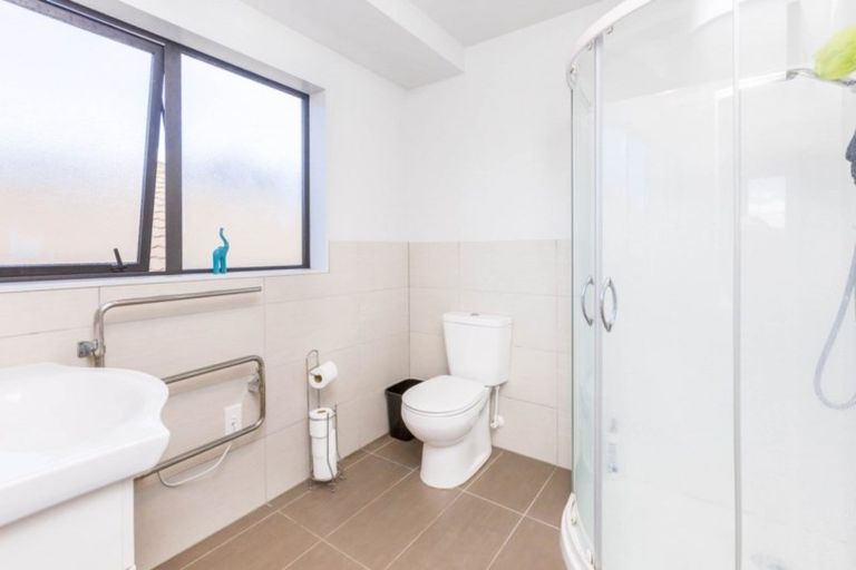 Photo of property in 29 King Charles Drive, Kingsley Heights, Upper Hutt, 5018