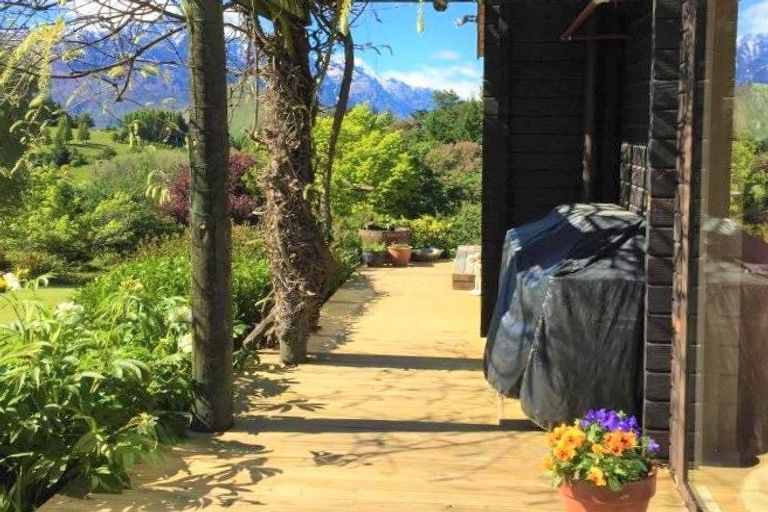 Photo of property in 58 Mountain View Road, Dalefield, Queenstown, 9371