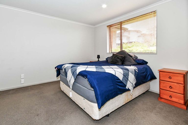 Photo of property in 181 Keri Vista Rise, Papakura, 2110