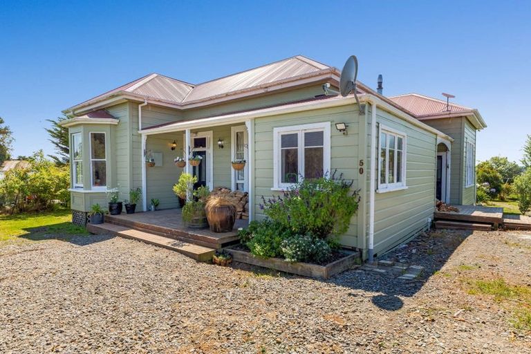 Photo of property in 50 Kimber Street, Halcombe, Feilding, 4779
