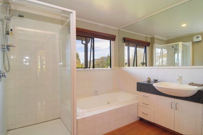 Photo of property in 58 Mountain View Road, Dalefield, Queenstown, 9371