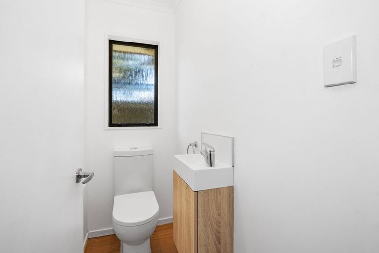 Photo of property in 10a Ronald George Place, Parklands, Christchurch, 8083