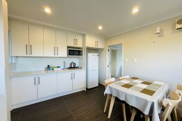 Photo of property in 2/34 Lake View Road, Takapuna, Auckland, 0622