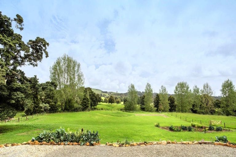 Photo of property in 890a Waimate Road North, Waimate North, Kerikeri, 0293
