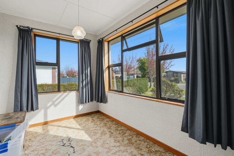 Photo of property in 54 Brydone Street, Edendale, 9825