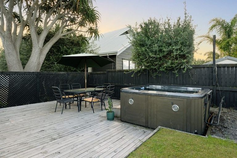 Photo of property in 21b Riverton Road, Mount Maunganui, 3116