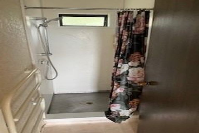 Photo of property in 13 Harper Street, Chatswood, Auckland, 0626