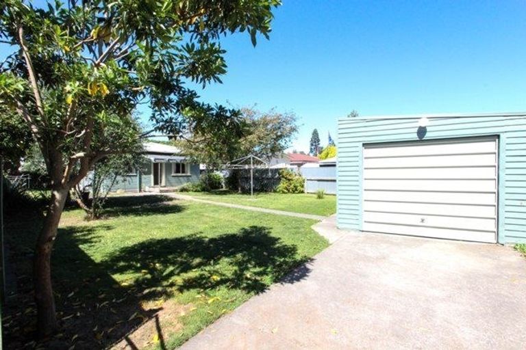 Photo of property in 1112 Caroline Road, Mayfair, Hastings, 4122