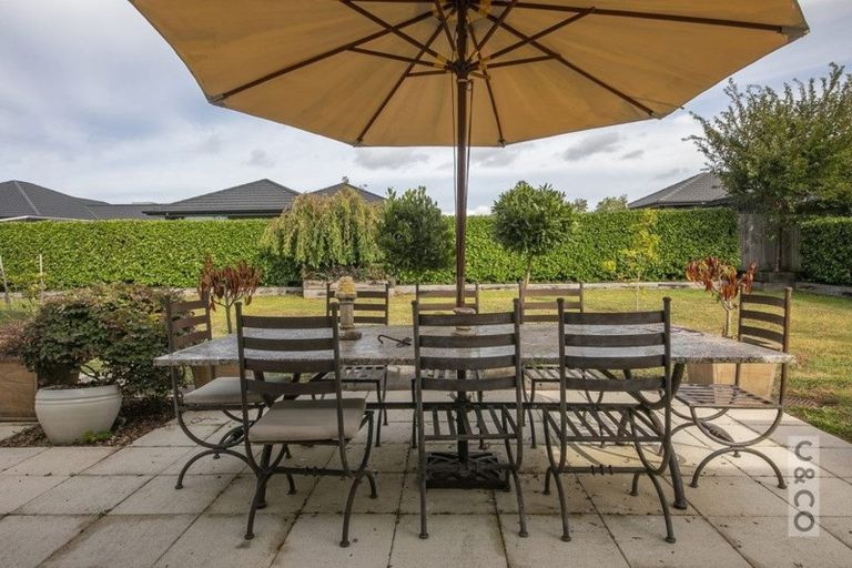 Photo of property in 12 Pohutukawa Parade, Riverhead, 0820