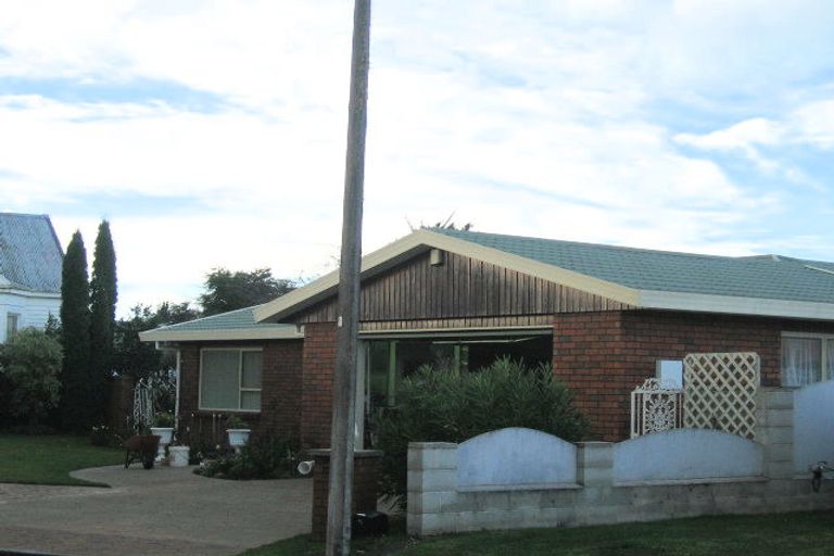 Photo of property in 31 Auckland Road, Greenmeadows, Napier, 4112