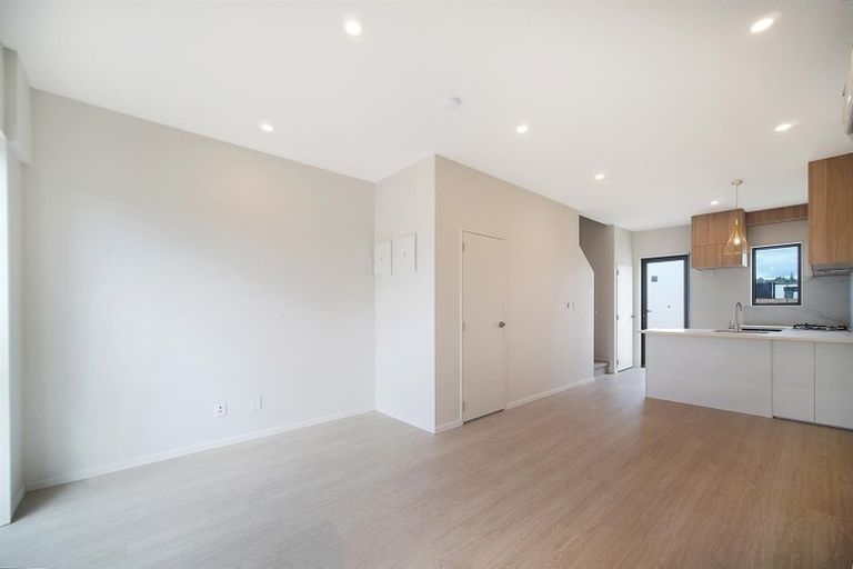 Photo of property in 19 Treeline Lane, Flat Bush, Auckland, 2019