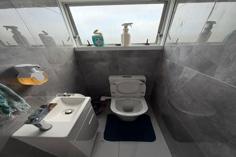 Photo of property in 152 Everglade Drive, Totara Heights, Auckland, 2105