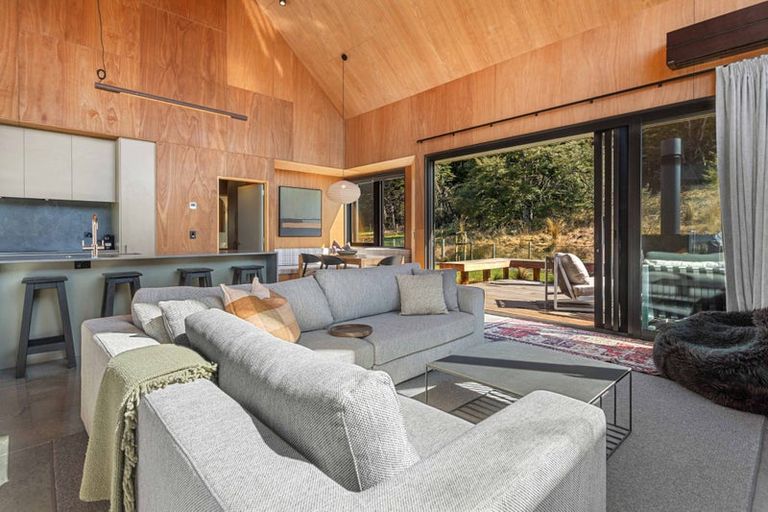 Photo of property in 34a Luge Loop, Castle Hill, 7580