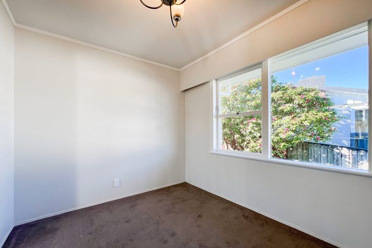 Photo of property in 1/12 Meadway, Sunnyhills, Auckland, 2010