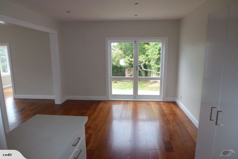 Photo of property in 5a Grove Road, Kelburn, Wellington, 6012