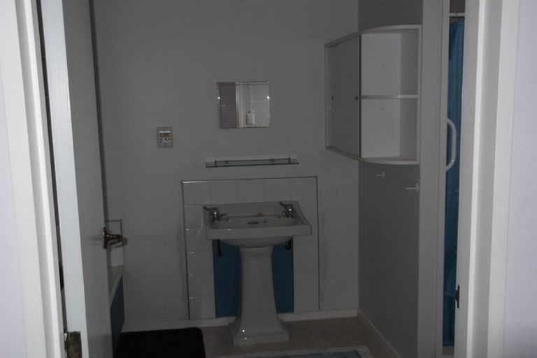 Photo of property in 9 Weraroa Road, Levin, 5510