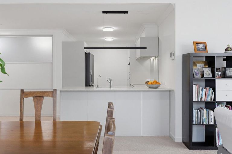 Photo of property in 73 Parkside Drive, Orewa, 0931