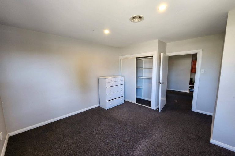 Photo of property in 115 Wainoni Road, Avondale, Christchurch, 8061