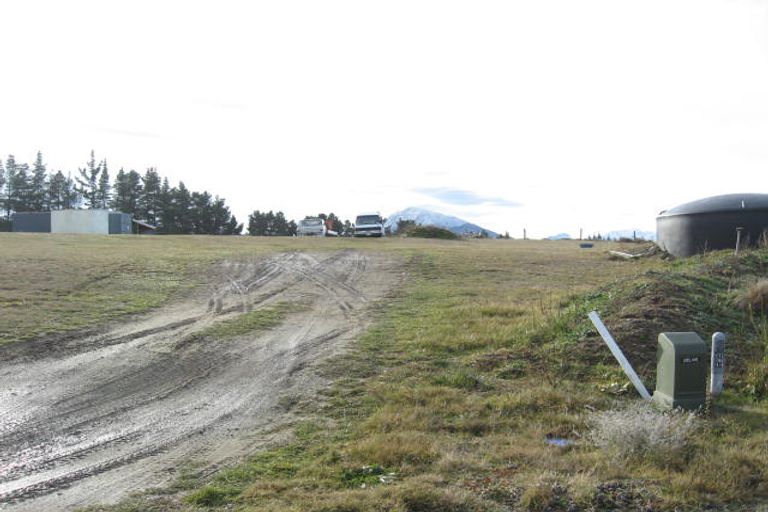 Photo of property in 5 Balneaves Lane, Albert Town, Wanaka, 9382