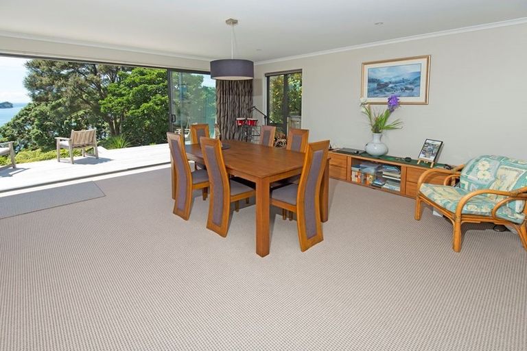 Photo of property in 997 Whangaparaoa Road, Tindalls Beach, Whangaparaoa, 0930