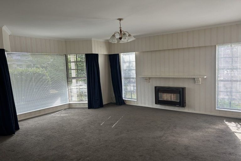 Photo of property in 5 Aintree Crescent, Awapuni, Palmerston North, 4412
