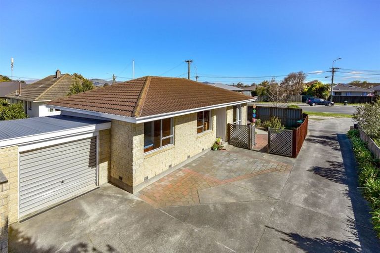 Photo of property in 1/129 Marriotts Road, New Brighton, Christchurch, 8083