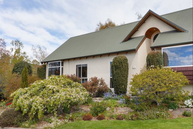 Photo of property in 31 Kamaka Crescent, Bridge Hill, Alexandra, 9320