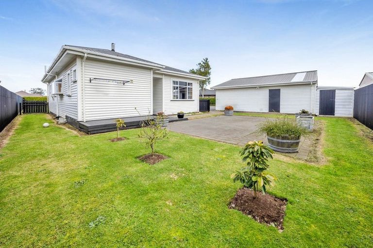 Photo of property in 196 Glover Road, Hawera, 4610
