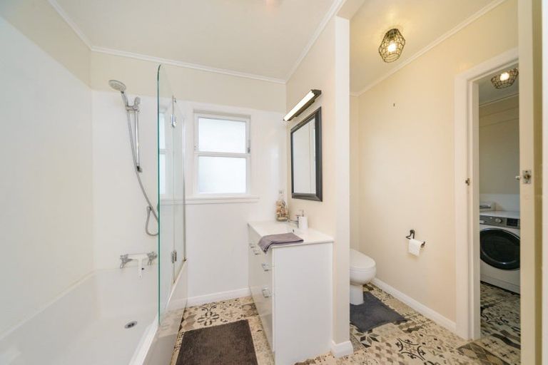 Photo of property in 81 Thames Street, Rongotea, 4476