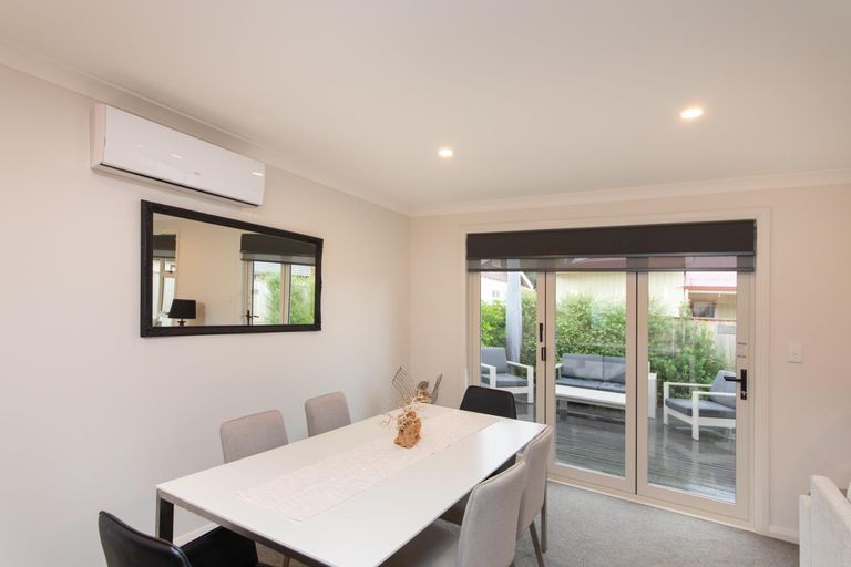 Photo of property in 402a Featherston Street, Palmerston North, 4414