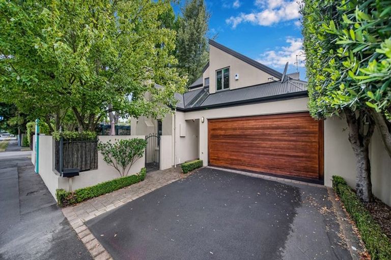 Photo of property in 124 Springfield Road, St Albans, Christchurch, 8014