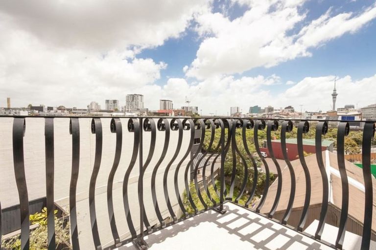 Photo of property in 3h/30 Randolph Street, Eden Terrace, Auckland, 1010