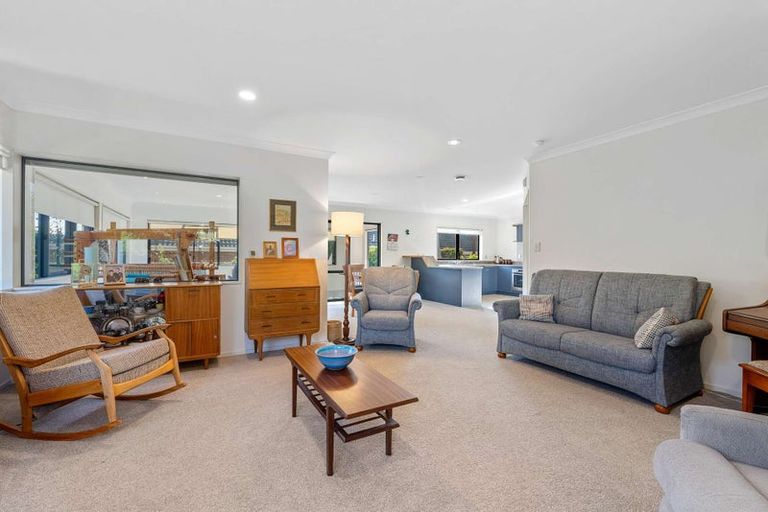 Photo of property in 2 Hayward Rise, Owhata, Rotorua, 3010
