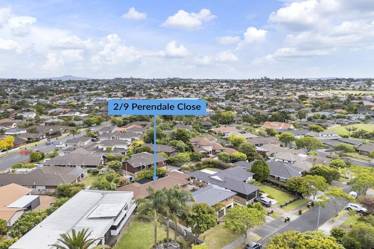 Photo of property in 2/9 Perendale Close, Somerville, Auckland, 2014