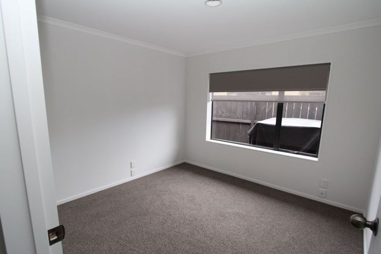 Photo of property in 38 Sandwick Drive, Weymouth, Auckland, 2103