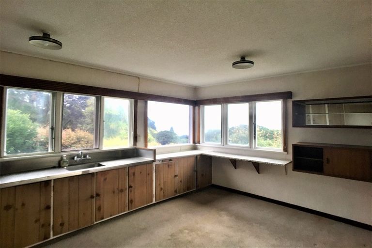 Photo of property in 25 Domain Crescent, Muriwai, Waimauku, 0881