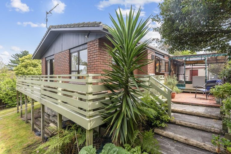 Photo of property in 6 Pitoitoi Street, Otaihanga, Paraparaumu, 5036