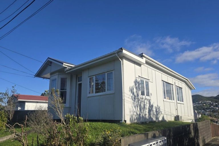 Photo of property in 2 Tarawera Road, Johnsonville, Wellington, 6037