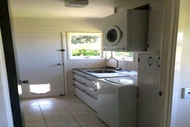 Photo of property in 23 Serrita Avenue, Sunnyhills, Auckland, 2010