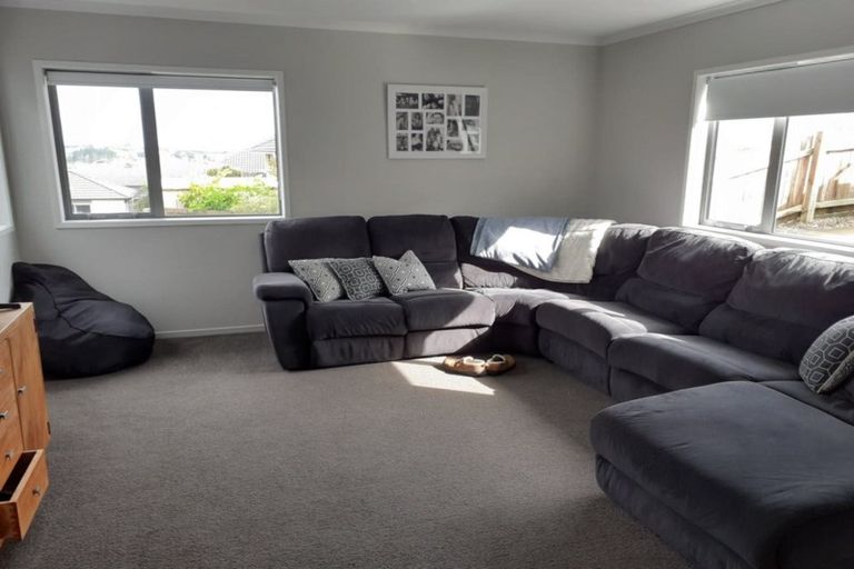 Photo of property in 10 Tokerau Crescent, Pukekohe, 2120