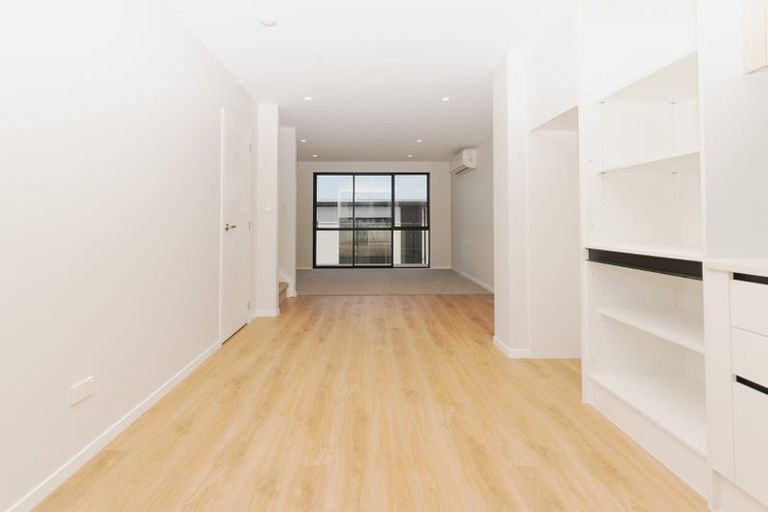 Photo of property in 37 Hinonga Loop, Silverdale, 0932