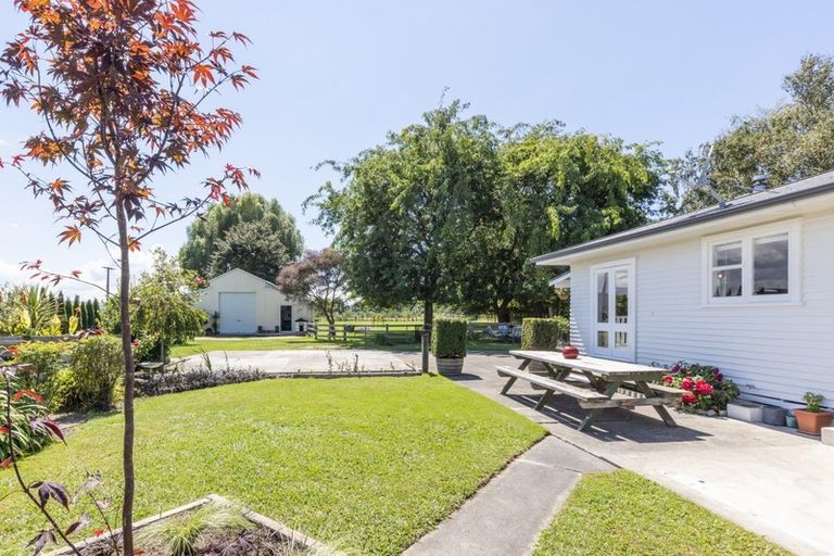 Photo of property in 601 Swamp Road, Puketapu, Napier, 4183