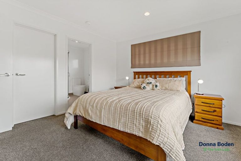 Photo of property in 3 Parsot Place, Pukekohe, 2120