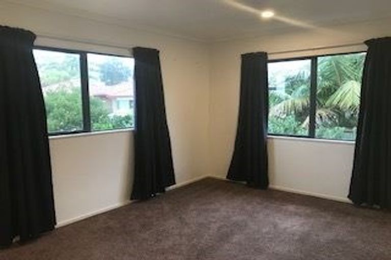 Photo of property in 4 Basra Drive, Henderson, Auckland, 0612