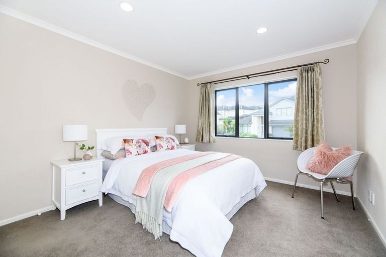 Photo of property in 4 Melness Place, Flat Bush, Auckland, 2016