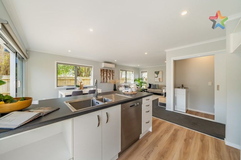 Photo of property in 9b Fitzherbert Road, Wainuiomata, Lower Hutt, 5014