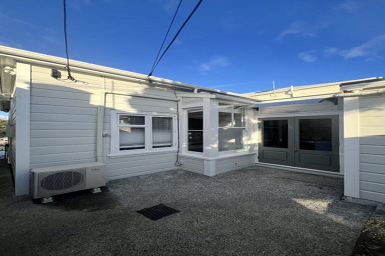 Photo of property in 55 Wright Street, Mount Cook, Wellington, 6021