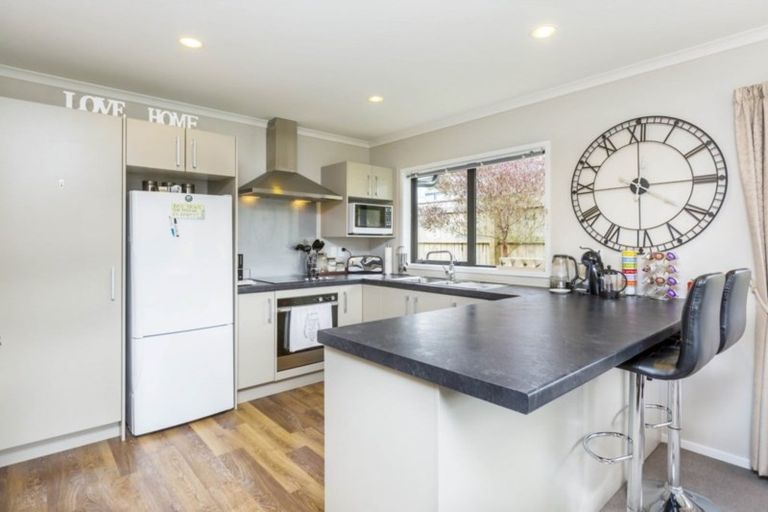 Photo of property in 89 Riverstone Drive, Riverstone Terraces, Upper Hutt, 5018